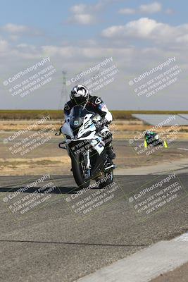 media/Nov-03-2024-TrackDaz (Sun) [[44580f4982]]/B Group/1220pm (Wheelie Bump)/